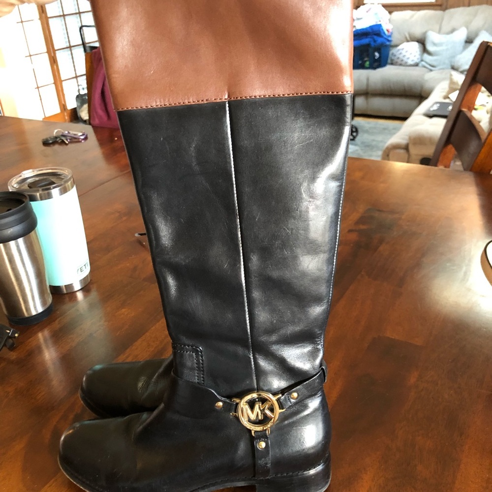 Michael kors 7.5 two tone leather riding boot